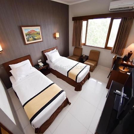 Capital O 874 Hotel Nyland Pasteur Bandung Kültér fotó